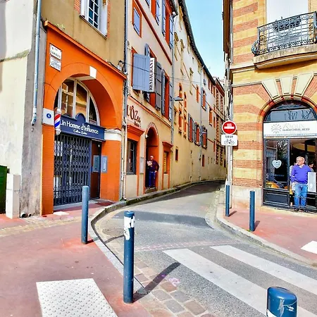 Studio Close To The Royal Garden *historic Centre* * Tolosa
